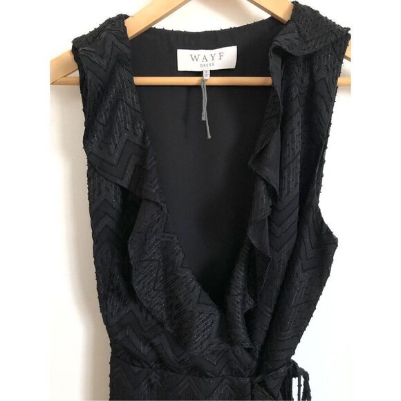 Wayf sleeveless chevron wrap dress size small - Picture 9 of 13